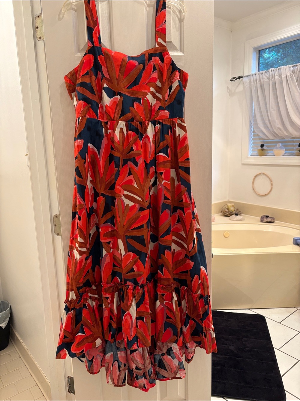 WHO WHAT WEAR Women's Red Floral Midi Skirt - Sleeveless Summer Dress